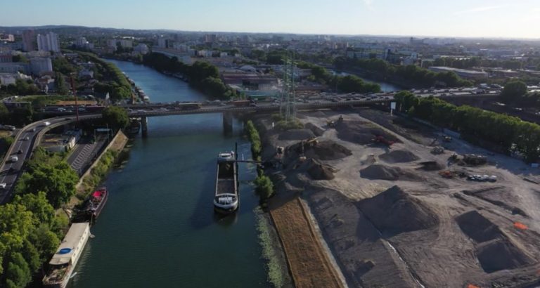 Logistique JO 2024- Desserte fluviale VNF sur l'Île Saint Denis_Photo VNF-Didier Gauducheau (3) BD